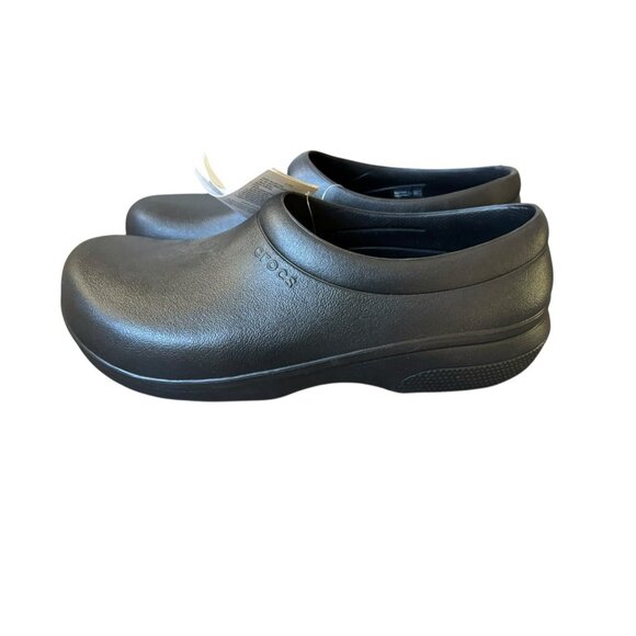 NWT Crocs Mens 11 Black On the Clock Clogs Slip Resistant Work Shoes Slip Ons - Picture 2 of 6